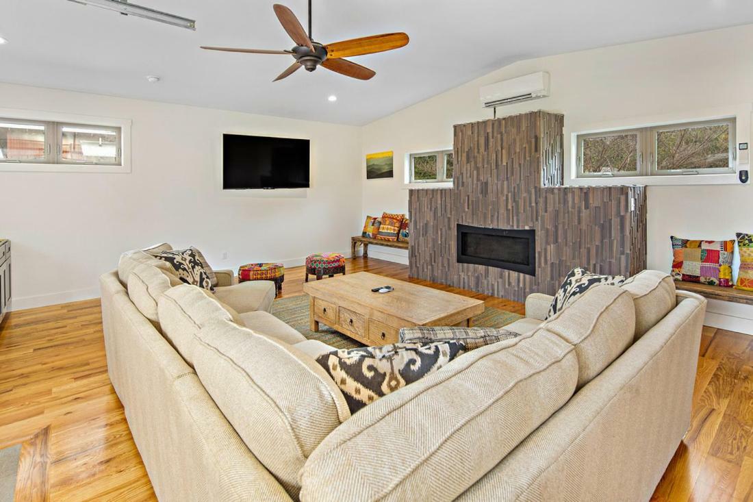 Upstream Penthouse Villa Asheville Bagian luar foto