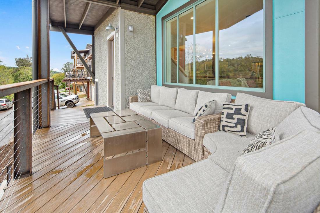 Upstream Penthouse Villa Asheville Bagian luar foto