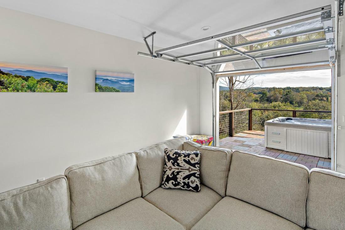 Upstream Penthouse Villa Asheville Bagian luar foto